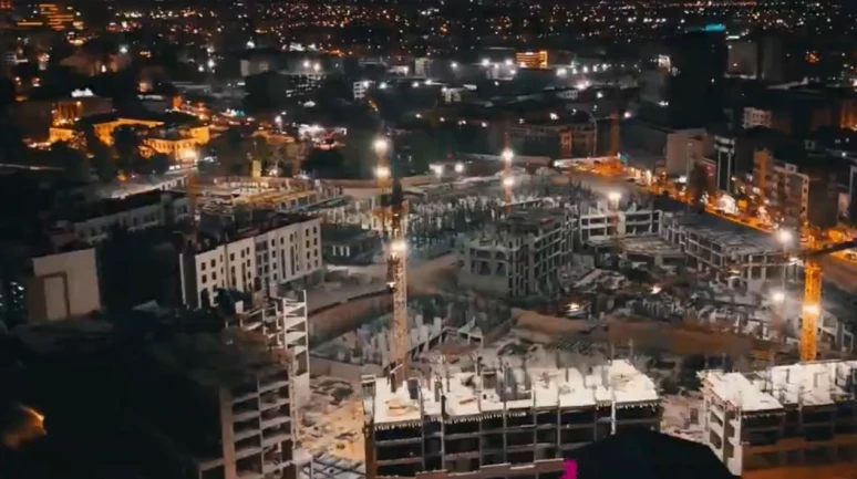 Malatya’da inşaat mesaisi gece gündüz sürüyor