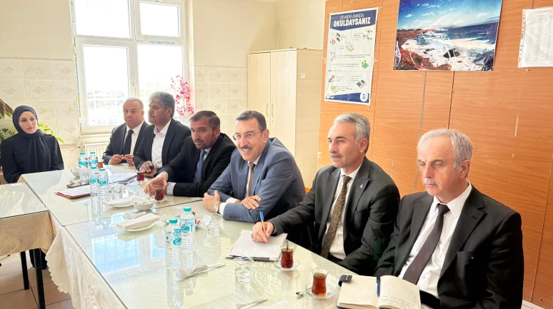 Milletvekili Bülent Tüfenkci Arguvan’da Konuştu: “Hizmet Bizim İşimiz, Gönüllere Girmek Vazifemiz”