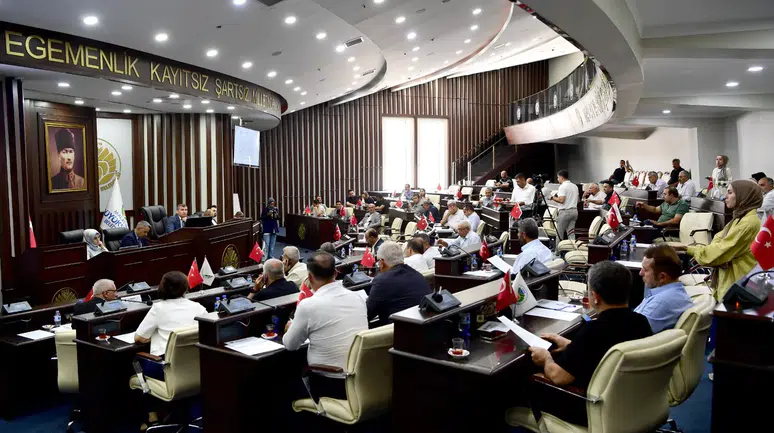Belediye Meclisi'nden Önemli Kararlar: Servislere Yüzde 30 Zam!