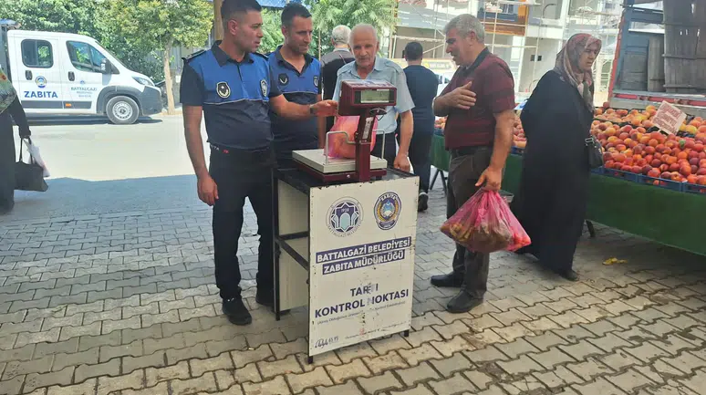 Semt Pazarlarına Sıkı Denetim: Zabıta Üçbağlar'da Sahaya İndi