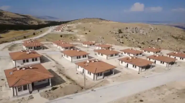 30 Aile Daha Yeni Yuvasına Kavuşuyor: Anahtar Teslimleri Başlıyor!