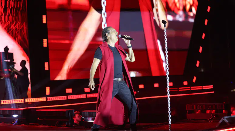 Kıraç Malatya’da Festival Sahnesinde Sevenleriyle Buluştu