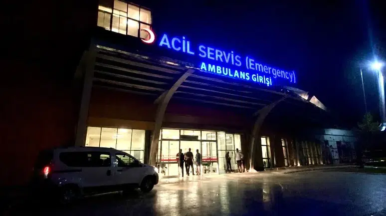 18 Yaşındaki Genç Kız Evinde Yaşamına Son Verdi!