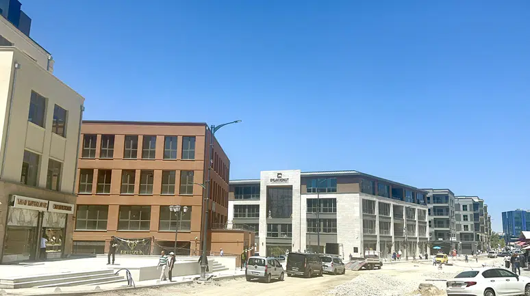 Yeni Çarşıda Esnaf Yıllık Peşin ve Yüksek Fiyatlardan Şikâyetçi