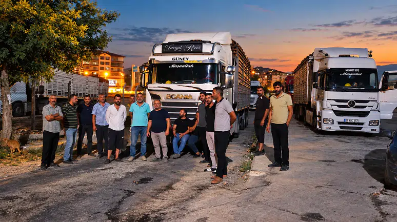 Malatya Şeker Fabrikası Nakliyecilerinden Ücret İsyanı