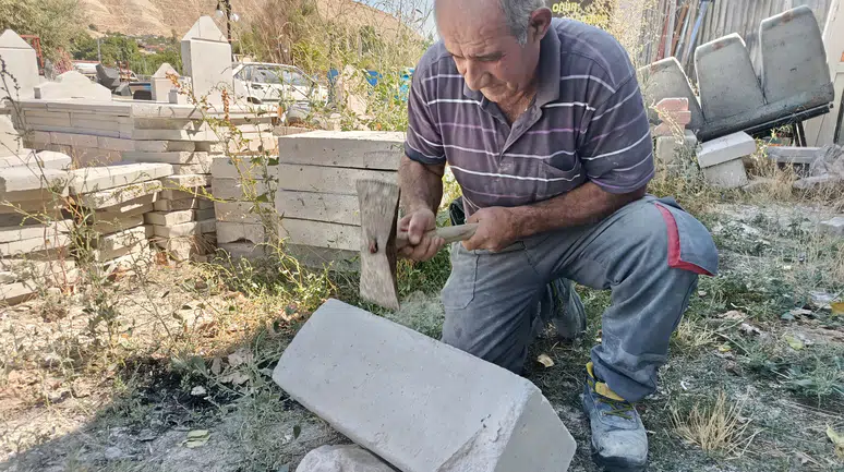 Yarım Yüzyıllık Taş Ustası, Çırak Yetiştirme Endişesi Taşıyor