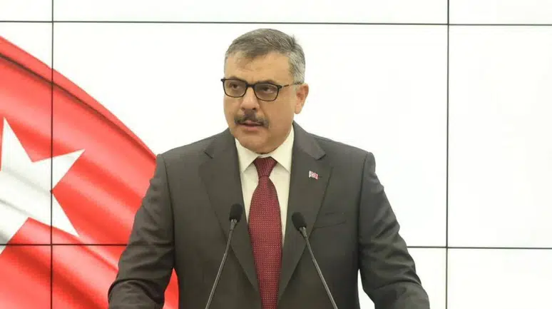 Bakan Çiftçi'den Anlamlı Mesaj: "Bir Kemer, Bir Hayat"