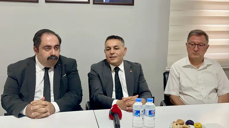 Sadıkoğlu'ndan YENİ Parti'ye ziyaret: Projelerimizle Konuşuyoruz”