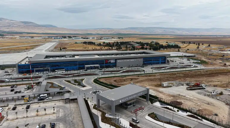 Malatya Havalimanı Yeni Terminal Binası Hizmete Açıldı