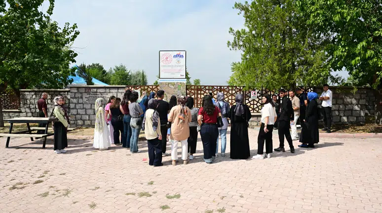 Battalgazi Belediyesi'nden Üniversite Öğrencilerine Gezi