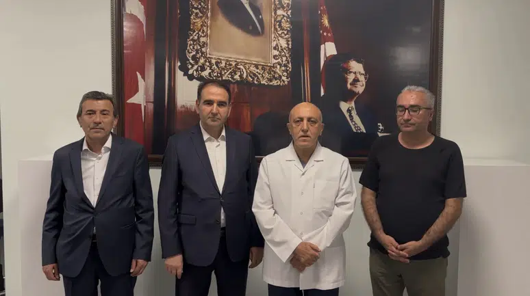 Veli Ağbaba'nın Sağlık Durumu İyi: Yoğun Bakımda Takip Ediliyor