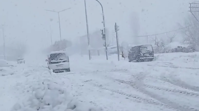 Malatya’da Kar Tatili Genişledi: 6 İlçede Okullar Tatil Edildi