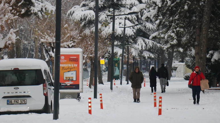 Malatya Beyaza Büründü: Kar Tatili Çocuklara, Bereket Çiftçiye Yaradı