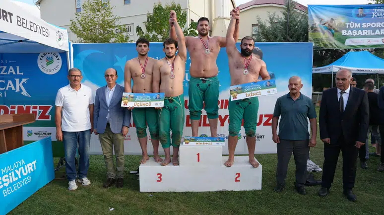 21. Turgut Özal Karakucak Güreşleri'nde Başpehlivan Kılıçsallayan Oldu