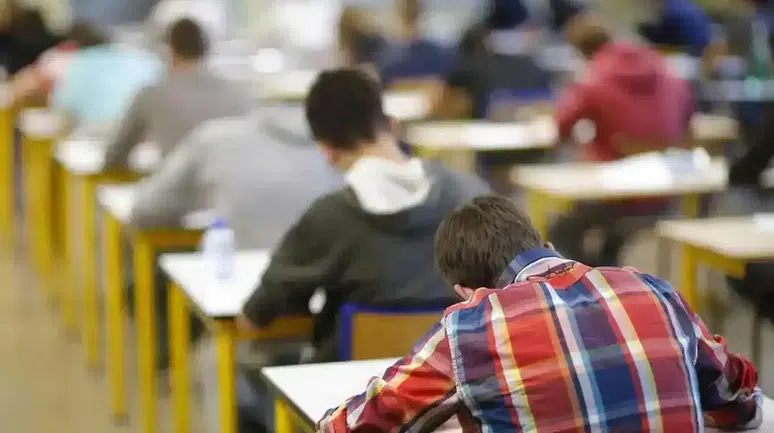 KPSS'ye Rekor Katılım: 2.985.000 Aday Sınavda Ter Dökecek
