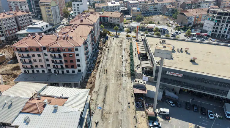 Battalgazi’de Konteynerlerin Kaldırıldığı Alanlarda Hummalı Temizlik