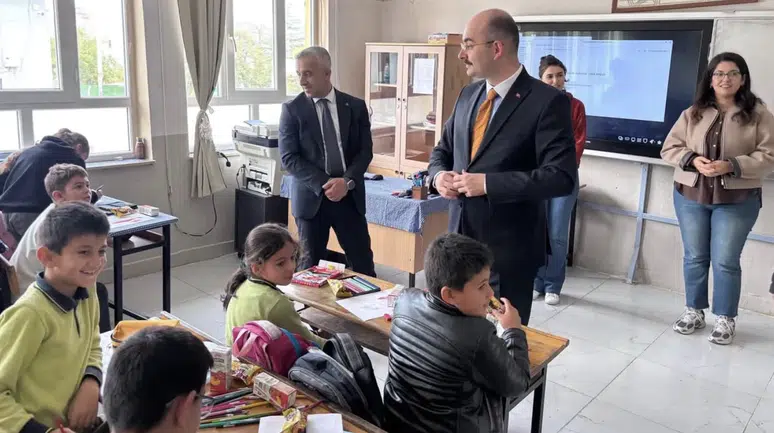 Kaymakam Sungur’dan Öğrencilere Sürpriz Ziyaret..!