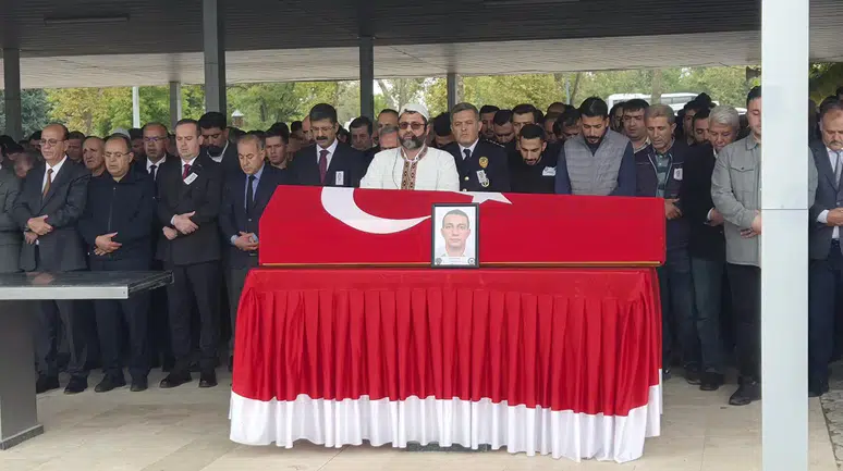 Polis Memuru Malatya’da Son Yolculuğuna Uğurlandı