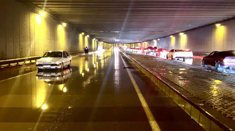 Malatya’da Alt Geçitler Suyla Doldu, Gözler Karayollarına Çevrildi