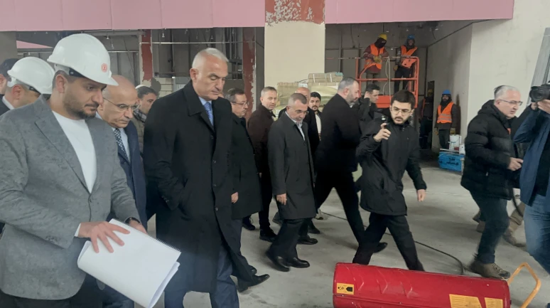 Bakan Ersoy Malatya’da: Sabancı Kültür Merkezi İnşaatını İnceledi