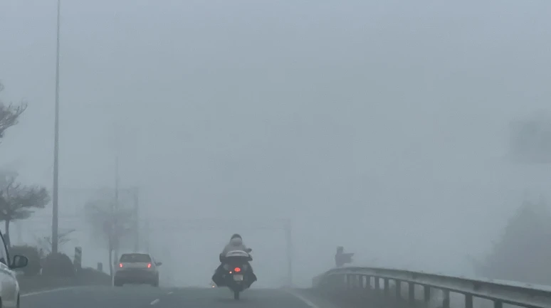 Malatya’da Yoğun Sis: Görüş Mesafesi 20 Metreye Kadar Düştü