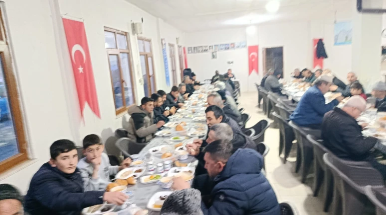 Darende’de Örnek İftar: Tüm Mahalle Aynı Sofrada Buluşuyor