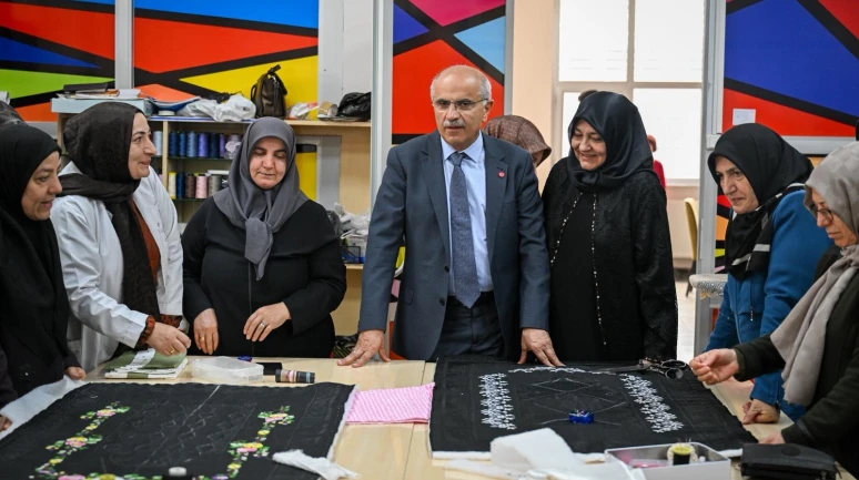 Malatya’da Kadın Emeği Kazanca Dönüşüyor: Başkan Sami Er’den Satış Ofisi Müjdesi