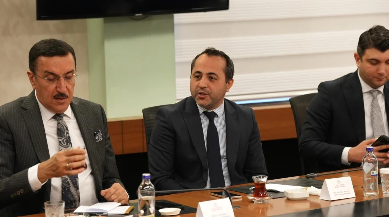 Abdurrahman Babacan Müjdeyi Verdi: Yeni Cami ve Ulu Cami’de Açılış Tarihleri Netleşti