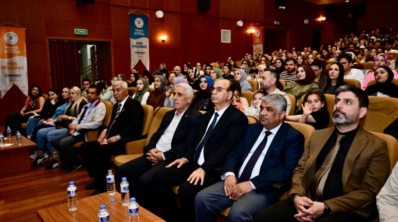 Yeşilyurt’ta Aile Saadetleri Konferansı: Beyhan Budak Malatyalılarla Buluştu
