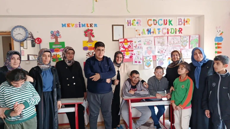 Kadın Kolları’ndan Darende ziyareti: Özel bireylerle bir araya geldiler