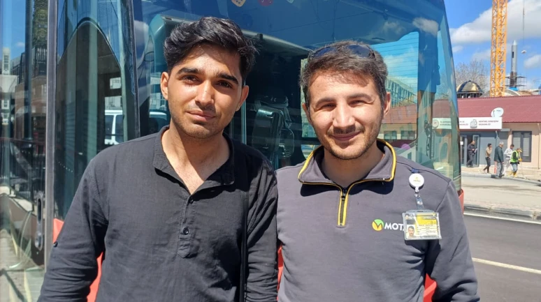 Yolculara Unutulmaz Türkü Sürprizi!