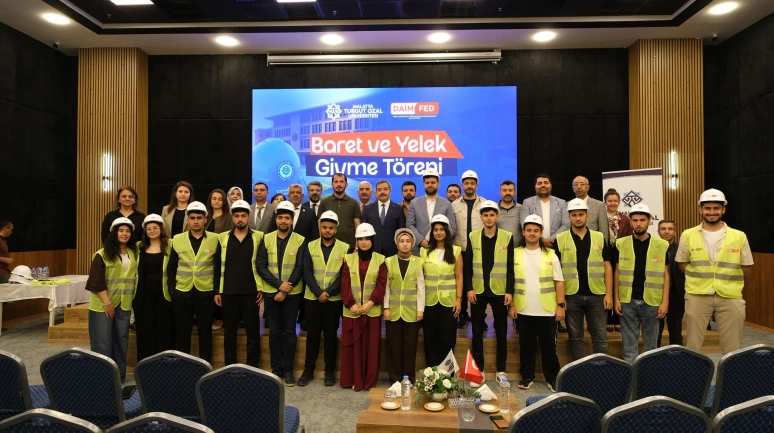 Geleceğin Mühendisleri Malatya’da Sektör Temsilcileriyle Buluştu