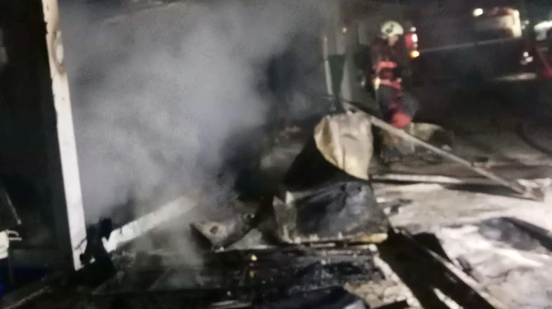 Malatya’da Konteyner Kentte Gece Yarısı Korkutan Yangın
