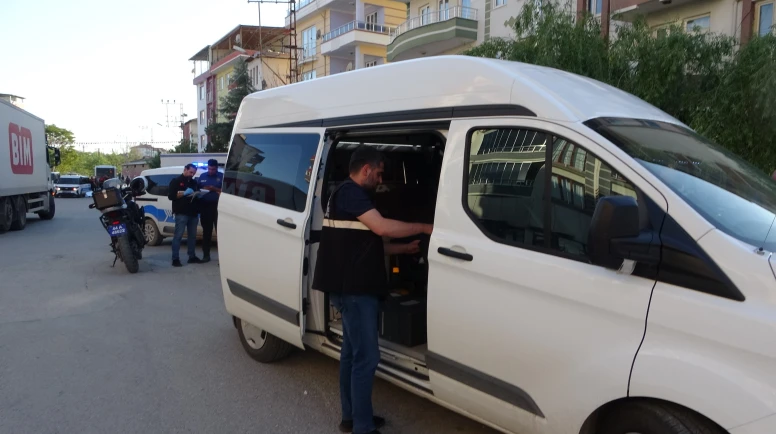 Hurdacıların alacak verecek kavgası kanlı bitti: 1 yaralı