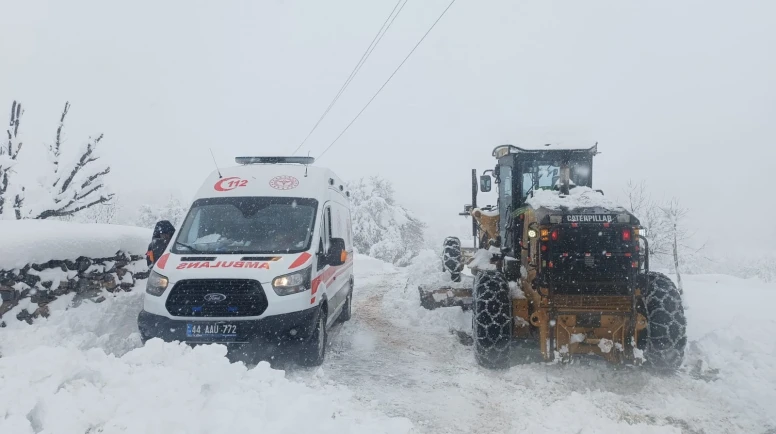 1.989 Km Yol Açıldı, Pütürge’de Çığ Düştü
