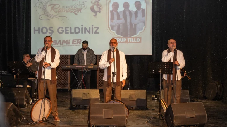 Büyükşehir'in Ramazan Etkinliğinde Grup Tillo Rüzgarı