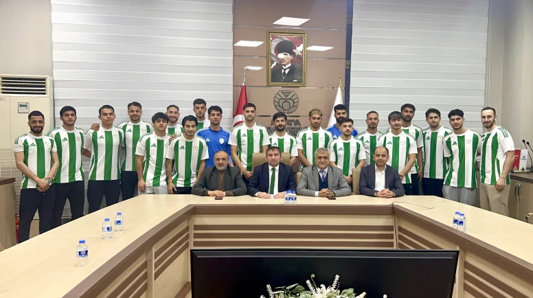 Yeşilyurtspor Yeni Transferleri Tanıttı: 20 İsim İmzaladı