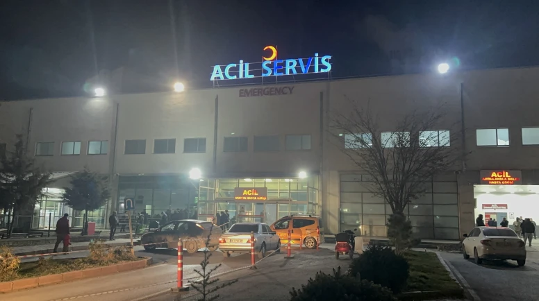 Malatya Battalgazi’de Bıçaklı Saldırı: 2 Genç Yaralandı