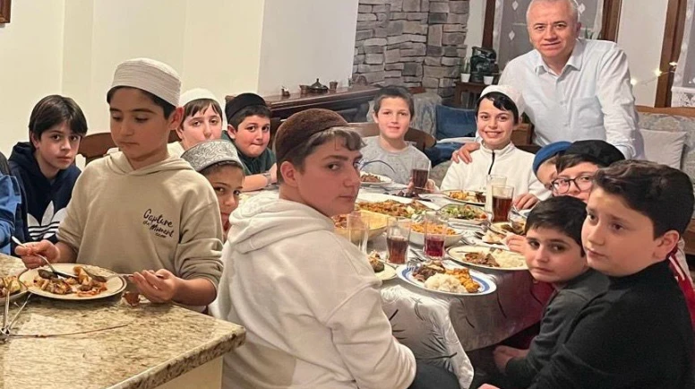 Ahmet Özköse’den Kadir Gecesi mesajı: "Birlik ve beraberliğimiz daim olsun"