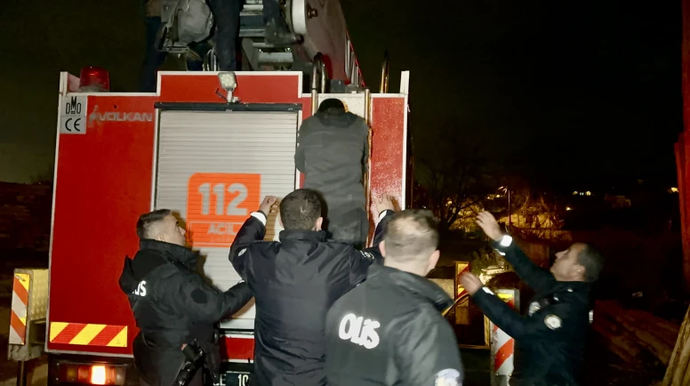 Sanayi Sitesinde Nefes Kesen Kovalamaca Çatıda Sona Erdi