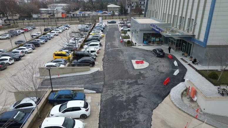 Battalgazi Devlet Hastanesi otoparkı yenilendi: Hasta yakınlarına ulaşım konforu!