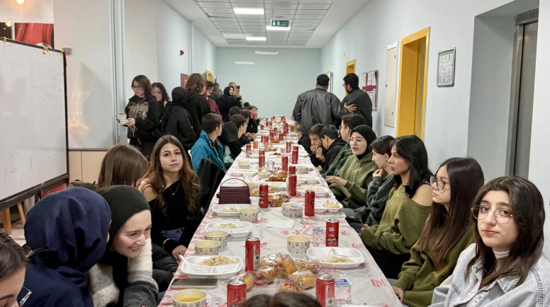 Şehriban Günata Anadolu Lisesi’nde Geleneksel İftar Sofrası Kuruldu