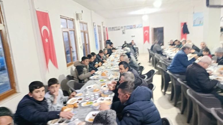 Darende’de Örnek İftar: Tüm Mahalle Aynı Sofrada Buluşuyor