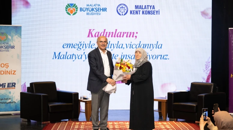 Malatya’da Kadınlardan Şehir Yönetimine Damga: "Kadın Kütüphanesi" Geliyor mu?