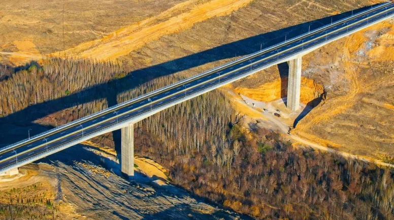 Bakan Uraloğlu Açıkladı: Turgut Özal Viyadüğü ile Şehir Geçişi 30 Saniyeye Düştü