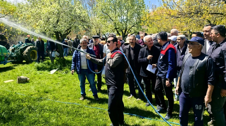 Hekimhan’da Sürdürülebilir Tarım: Üreticilere Sıvı Solucan Gübresi Dağıtıldı