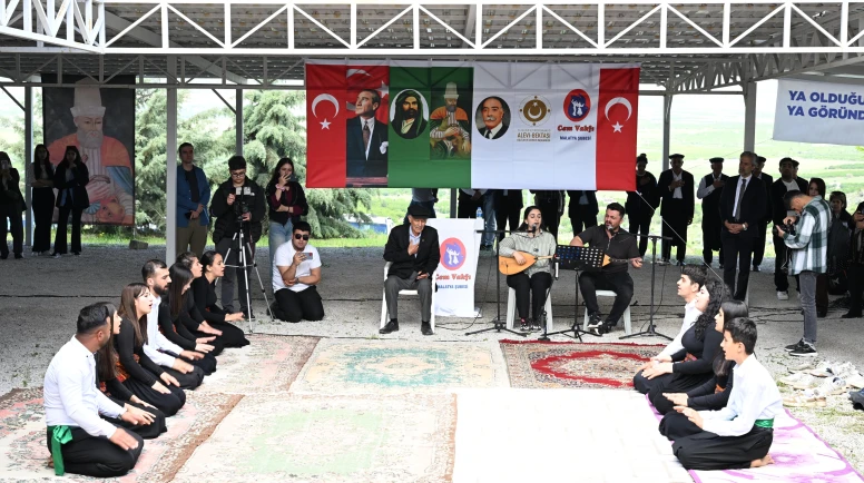Malatya'da Hüseyin Doğan Dede'nin Anma Töreni Düzenlendi