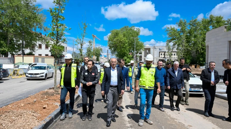 Malatya Fuzuli Caddesi Bayram Öncesi Trafiğe Açıldı