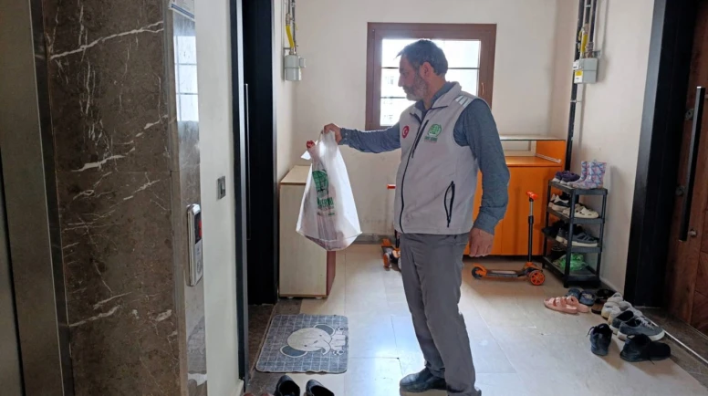 Umut Kervanı’ndan İhtiyaç Sahibi Ailelere Kurban Eti Desteği