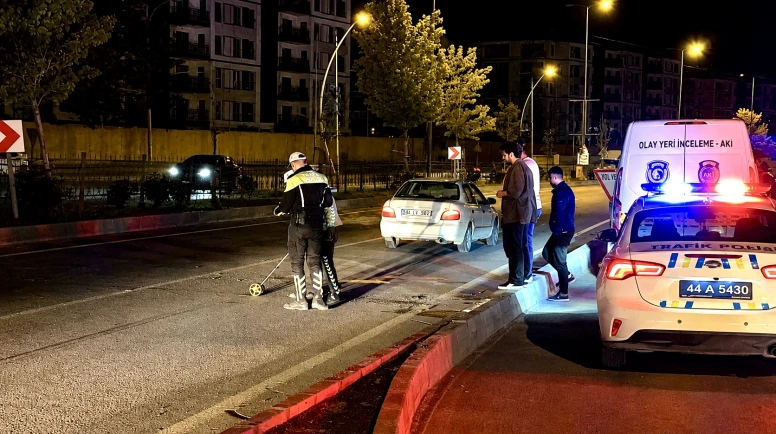 Malatya'da İki Aracın Birden Çarptığı Yaya Kurtarılamadı!
